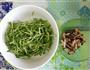 香菇豆苗的做法图解1