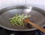 西芹炒米粉的做法图解5