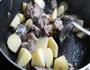 土豆烧排骨的做法图解7