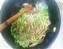 毛豆香干青椒肉丝的做法图解10