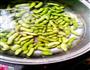 辣炒毛豆的做法图解4
