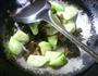黑木耳炒丝瓜的做法图解6