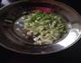 豆角炒米的做法图解3