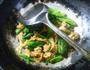 菠菜炒面筋的做法图解6