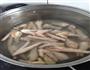 豉汁蒸凤爪的做法图解2