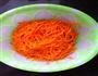 粉蒸胡萝卜丝的做法图解1