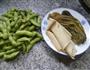 雪菜千张炒毛豆的做法图解1