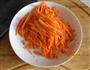 胡萝卜肉丝拌面的做法图解1