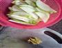 花蛤丝瓜汤的做法图解3
