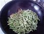 肉片炒豆角的做法图解5