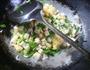 鸡蛋炒冻豆腐的做法图解8