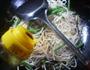 绿豆芽里脊肉炒面的做法图解12