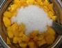 芒果果酱的做法图解2