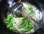 韭菜花鸡蛋炒面的做法图解8
