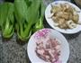 咸五花肉菇炒青菜的做法图解1