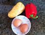 土豆彩椒炒鸡蛋的做法图解1