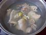 冬菇黄豆猪蹄汤的做法图解2
