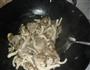 海蛎姬菇肉片汤的做法图解3