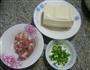 肉末炒豆腐的做法图解1