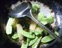肉皮黑木耳炒扁豆的做法图解6