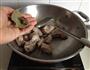 杏鲍菇排骨的做法图解2