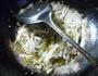 雪菜肉末炒萝卜丝的做法图解12