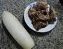 萝卜肉骨汤的做法图解1