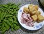 咸肉油豆腐毛豆汤的做法图解1