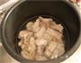 莲子排骨汤的做法图解5