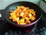 米椒焖老南瓜丁的做法图解4