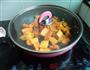 米椒焖老南瓜丁的做法图解5