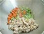 三色鸡丁的做法图解5