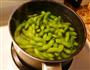 酒糟毛豆的做法图解2