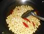 香辣炸花生米的做法图解4