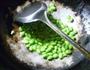 沙茶酱毛豆炒花菜的做法图解3