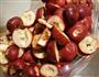 冰糖炖红果的做法图解2