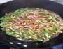 芹菜肉丝焖面的做法图解10