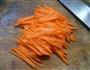 胡萝卜炒鱿鱼的做法图解3