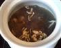 北风菌煲鸡骨的做法步骤5