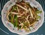芹菜香干炒肉的做法图解7