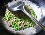 蒜香青豆炒肉末的做法图解8