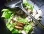 雪菜青椒炒香菇的做法图解5