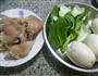 青菜萝卜猪蹄汤的做法图解1