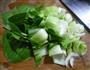 大豆蛋白炒青菜的做法图解2