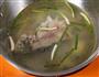 鲫鱼汤的做法图解2