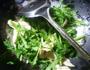 大豆蛋白炒茼蒿的做法图解5