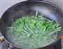 蒜油扁豆丝的做法图解3