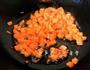 胡萝卜饭的做法图解2