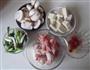鸡肉口蘑豆腐的做法图解1