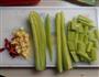 火腿肠炒黄瓜的做法图解2